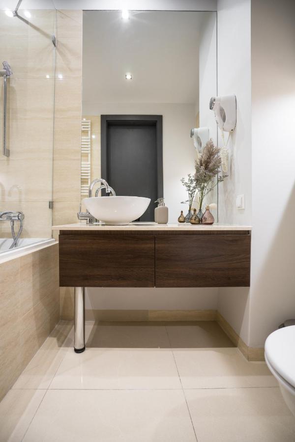 Oomph Warsaw Central Luxurious Air-Conditioned Apartment With Balcony Екстер'єр фото